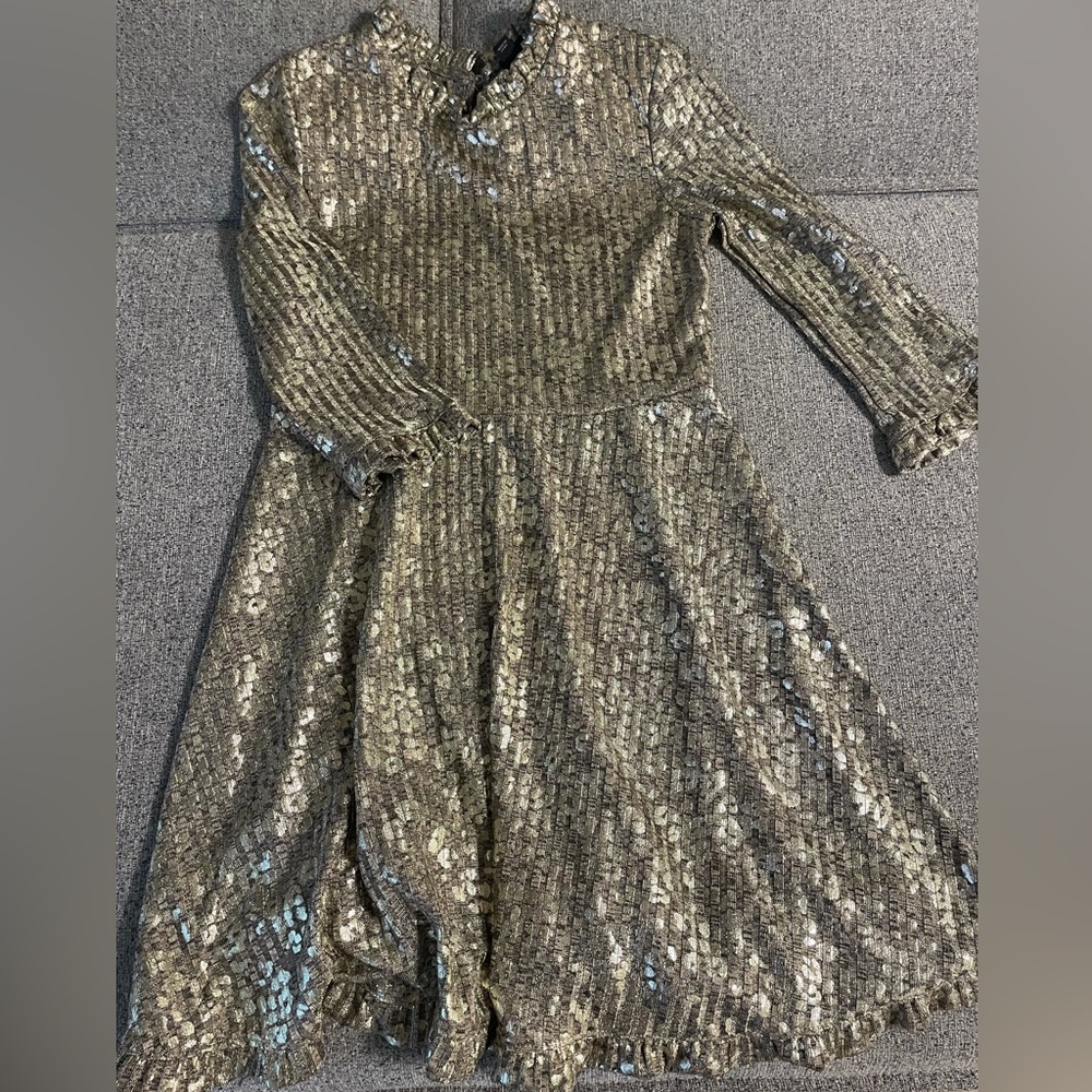4 girl dresses!